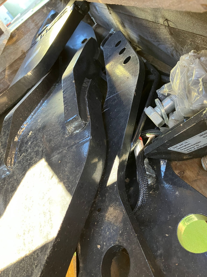 Fendt Frontlader - Anbauteile - Traktör ön yükleyici: fotoğraf 2 Fendt Frontlader - Anbauteile - Traktör ön yükleyici: fotoğraf 2