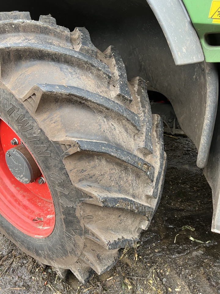 Fendt Katana 65 - Silaj makinesi: fotoğraf 2 Fendt Katana 65 - Silaj makinesi: fotoğraf 2
