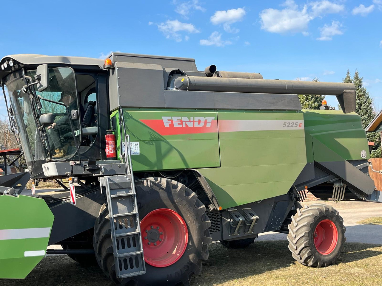 Fendt Mähdrescher 5225 E - Biçerdöver: fotoğraf 2 Fendt Mähdrescher 5225 E - Biçerdöver: fotoğraf 2