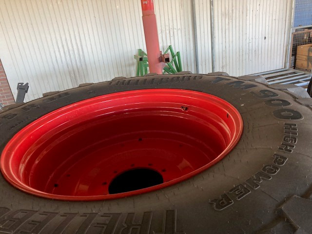 Fendt Trelleborg 650/75R38 600/65R - Lastik: fotoğraf 5 Fendt Trelleborg 650/75R38 600/65R - Lastik: fotoğraf 5