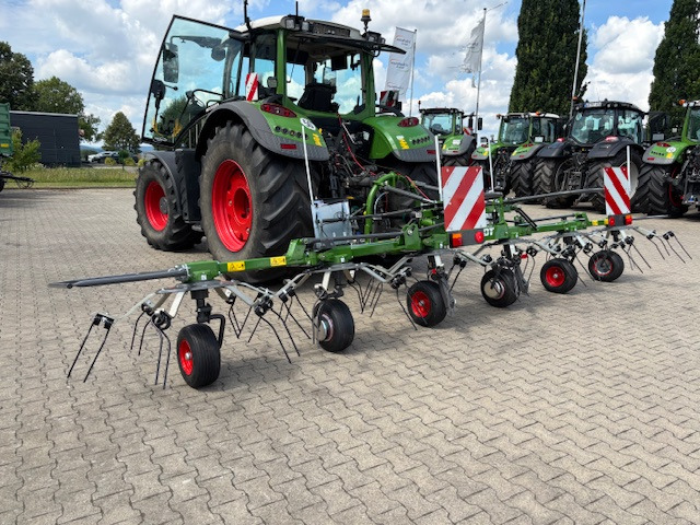 Fendt Twister 6606 DN - Ot toplama tırmığı: fotoğraf 1 Fendt Twister 6606 DN - Ot toplama tırmığı: fotoğraf 1