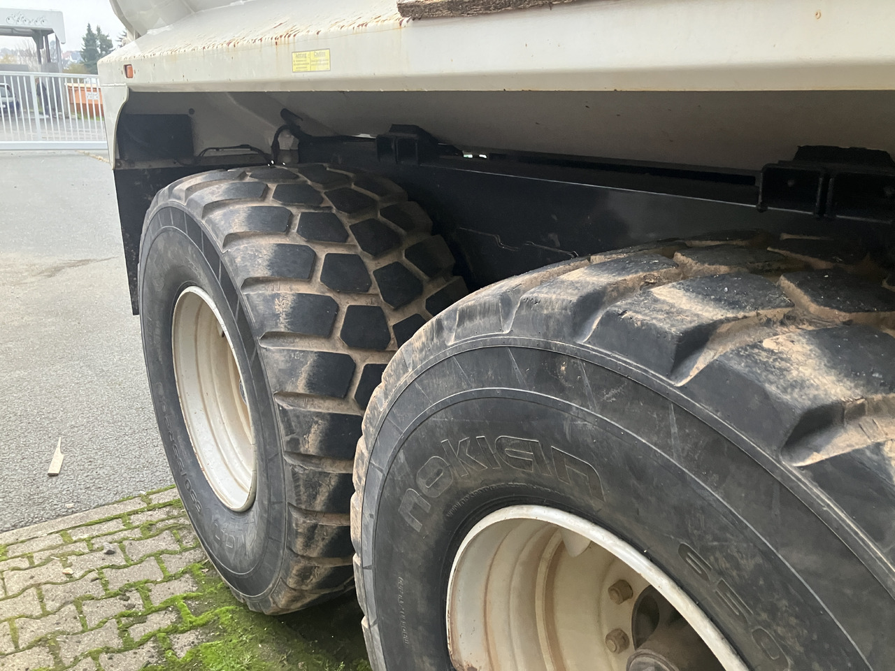 Fliegl Stone Master 252 Muldenkipper - Damperli kamyon: fotoğraf 2 Fliegl Stone Master 252 Muldenkipper - Damperli kamyon: fotoğraf 2