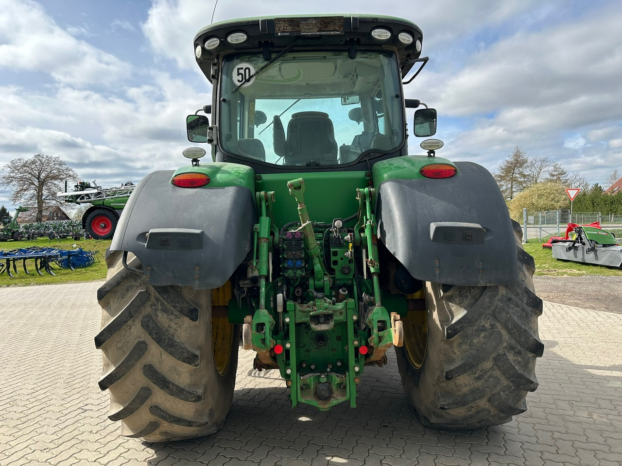 Traktör John Deere 7230R: fotoğraf 9