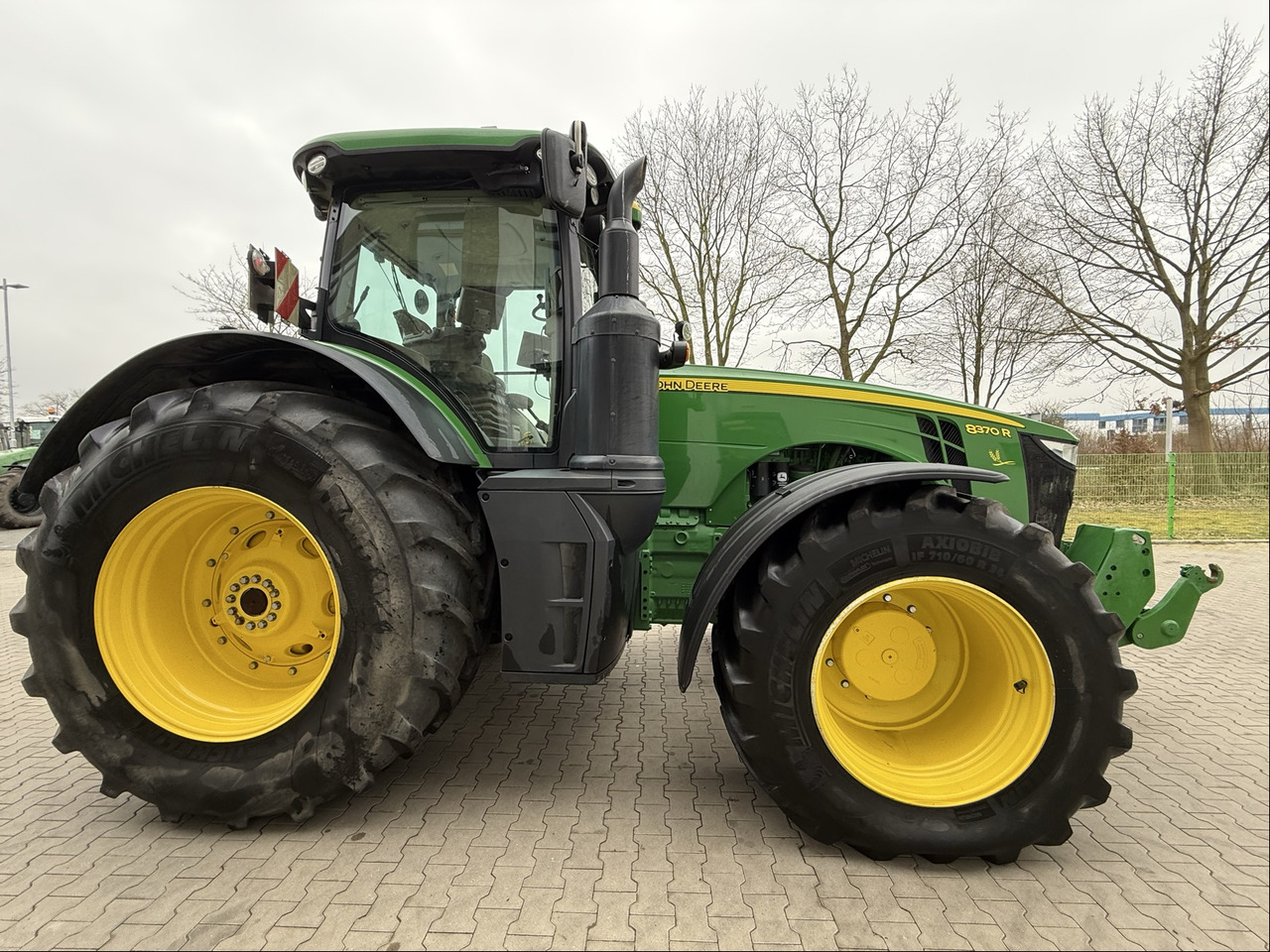 John Deere 8370 R - Traktör: fotoğraf 5 John Deere 8370 R - Traktör: fotoğraf 5