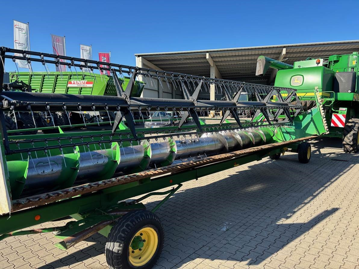 John Deere T660 i Hillmaster - Biçerdöver: fotoğraf 4 John Deere T660 i Hillmaster - Biçerdöver: fotoğraf 4