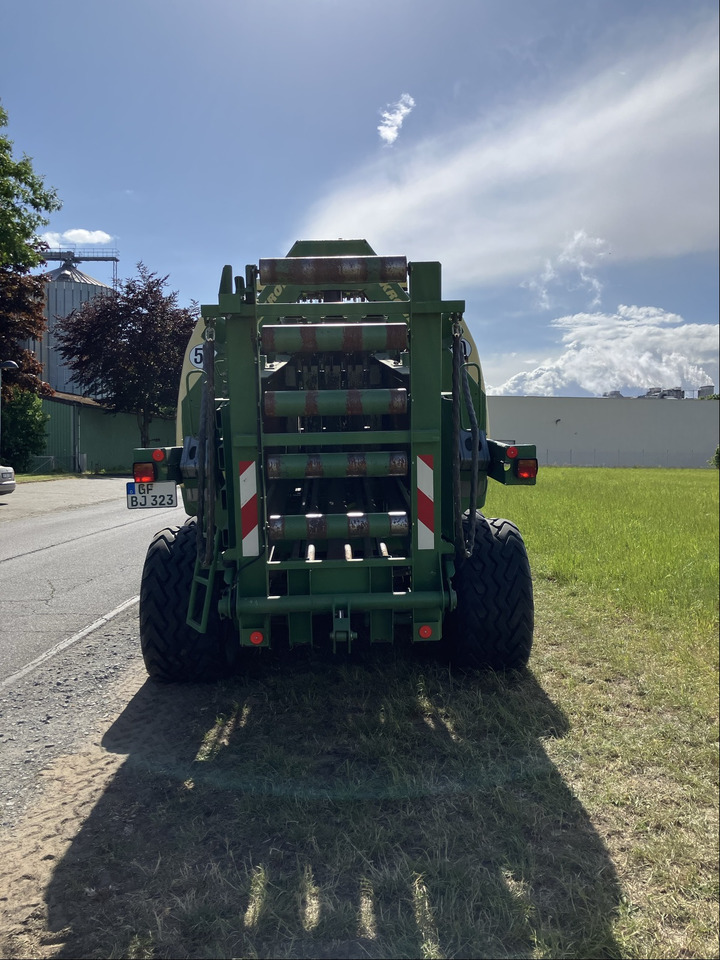 Krone Big Pack 890 XC - Kare balya makinesi: fotoğraf 4 Krone Big Pack 890 XC - Kare balya makinesi: fotoğraf 4