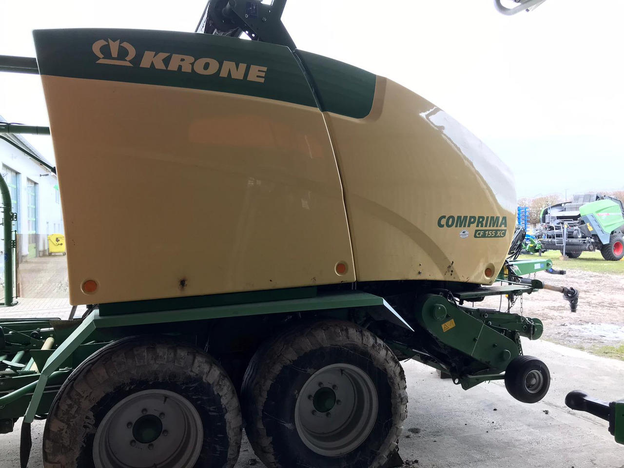Krone Comprima CF 155 XC - Saman makinesi: fotoğraf 5 Krone Comprima CF 155 XC - Saman makinesi: fotoğraf 5