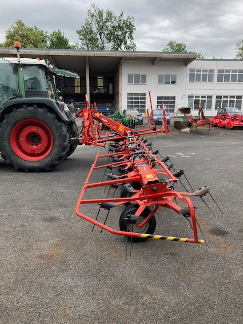 Kuhn GF 10803 Heuwender - Ot toplama tırmığı: fotoğraf 2 Kuhn GF 10803 Heuwender - Ot toplama tırmığı: fotoğraf 2