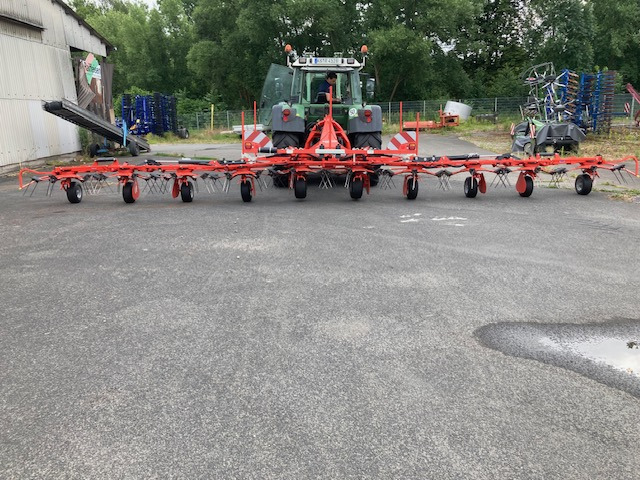 Kuhn GF 10803 Heuwender - Ot toplama tırmığı: fotoğraf 1 Kuhn GF 10803 Heuwender - Ot toplama tırmığı: fotoğraf 1