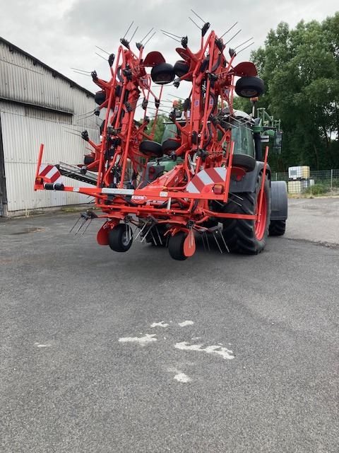 Kuhn Heuwender GF 10803 - Ot toplama tırmığı: fotoğraf 4 Kuhn Heuwender GF 10803 - Ot toplama tırmığı: fotoğraf 4