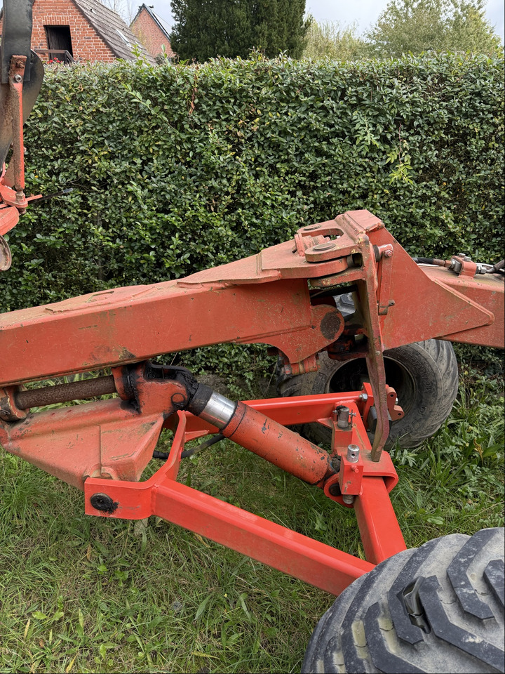 Kuhn Volldrehpflug - Pulluk: fotoğraf 5 Kuhn Volldrehpflug - Pulluk: fotoğraf 5