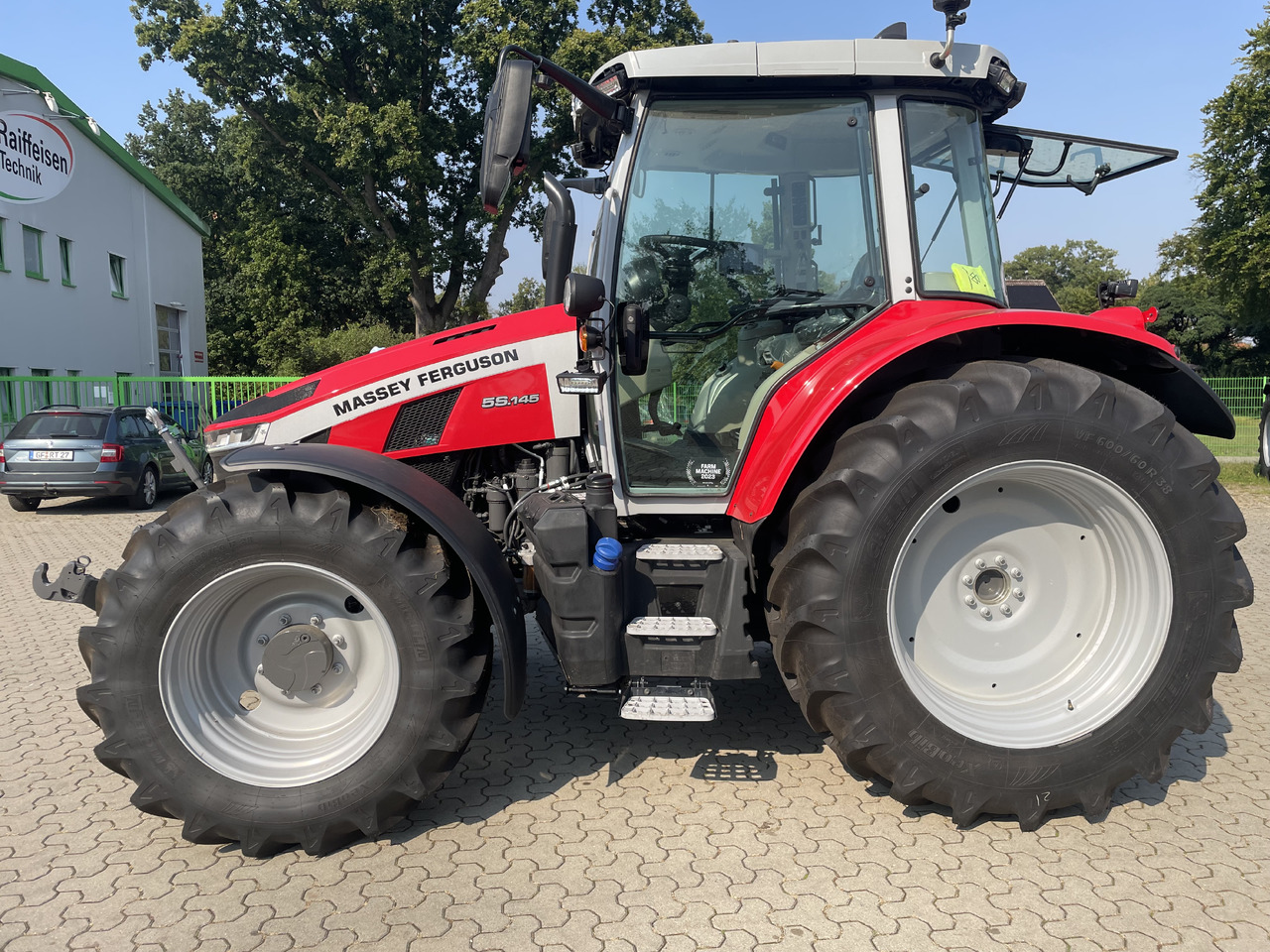 Massey Ferguson 5S.145 Dyna-6 Exclusive - Traktör: fotoğraf 1 Massey Ferguson 5S.145 Dyna-6 Exclusive - Traktör: fotoğraf 1
