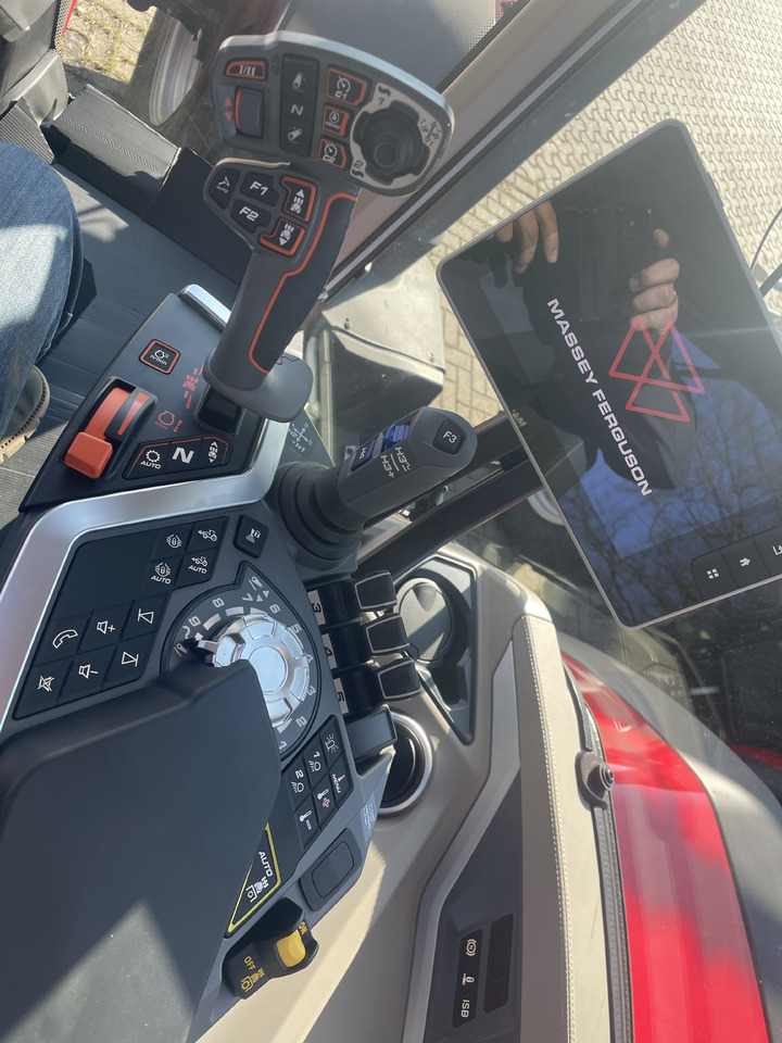 Massey Ferguson 8S.265 Dyna-VT EXCLUSIVE - Traktör: fotoğraf 3 Massey Ferguson 8S.265 Dyna-VT EXCLUSIVE - Traktör: fotoğraf 3