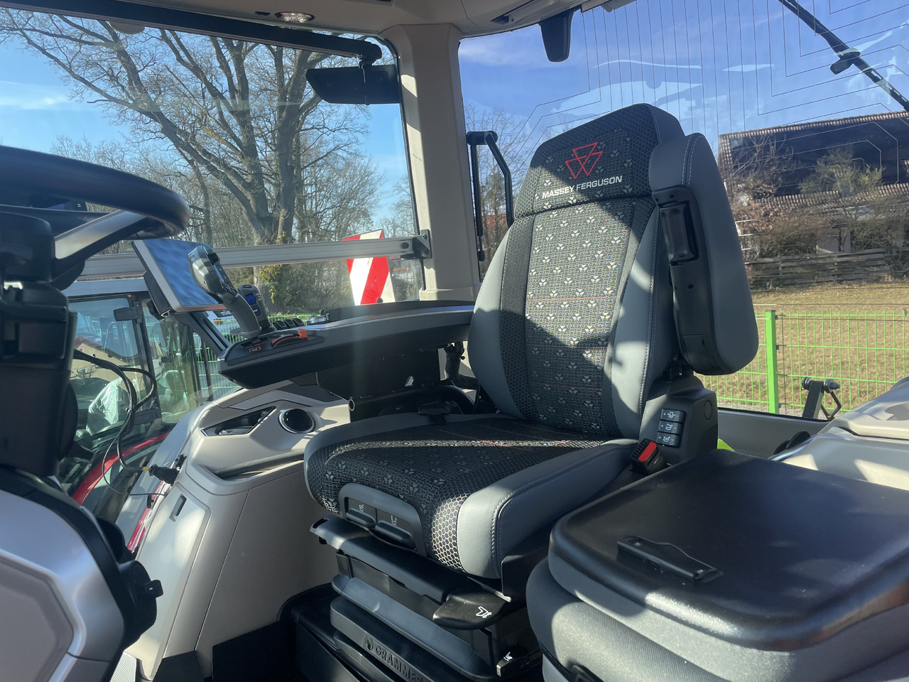 Massey Ferguson 8S.265 Dyna-VT EXCLUSIVE - Traktör: fotoğraf 5 Massey Ferguson 8S.265 Dyna-VT EXCLUSIVE - Traktör: fotoğraf 5