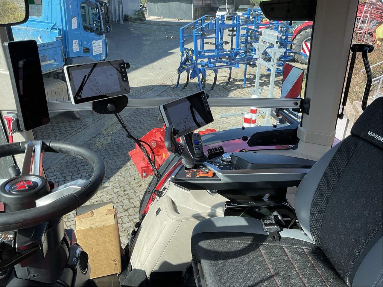 Massey Ferguson 8S.305 Dyna-VT EXCLUSIVE - Traktör: fotoğraf 2 Massey Ferguson 8S.305 Dyna-VT EXCLUSIVE - Traktör: fotoğraf 2