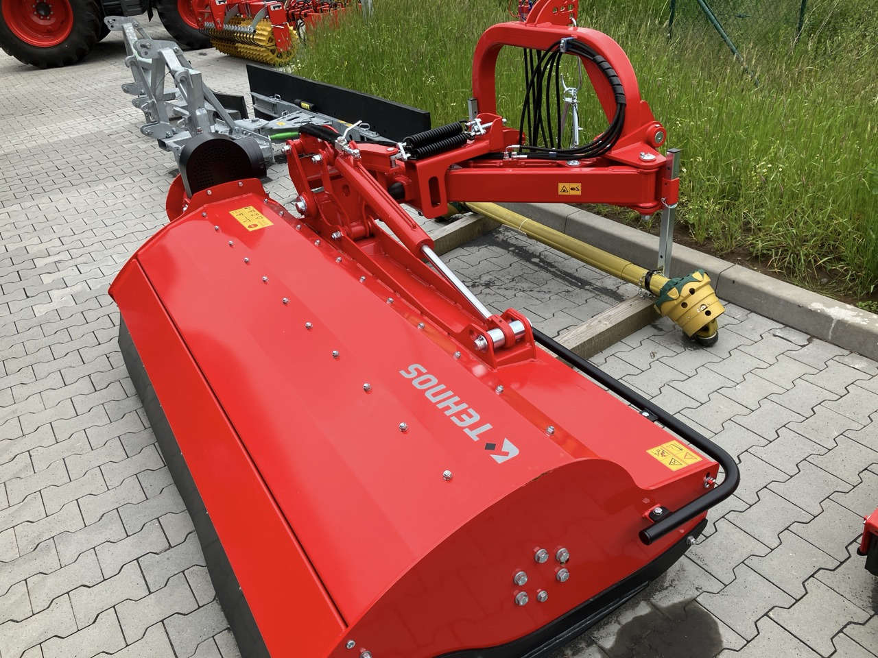 Tehnos Mulcher MB 220R PROFI LW - Sap parçalama makinası: fotoğraf 1 Tehnos Mulcher MB 220R PROFI LW - Sap parçalama makinası: fotoğraf 1