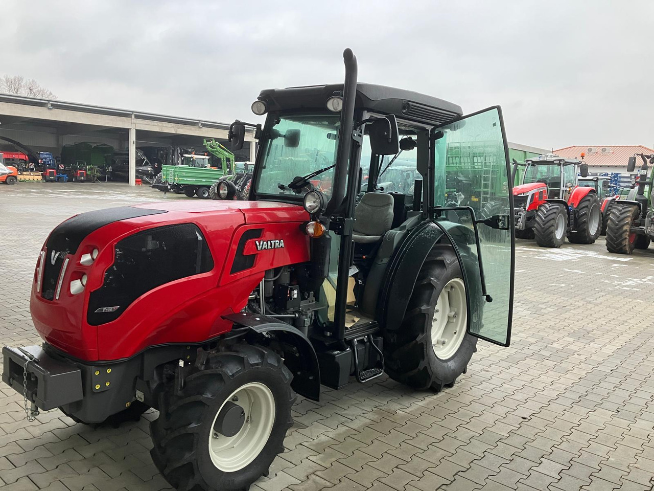 Valtra F105N St5 - Traktör: fotoğraf 1 Valtra F105N St5 - Traktör: fotoğraf 1