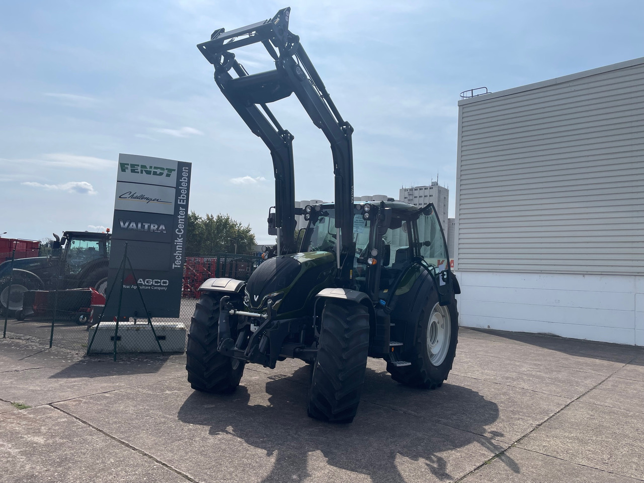 Valtra N155 EA 2B1 - Traktör: fotoğraf 5 Valtra N155 EA 2B1 - Traktör: fotoğraf 5