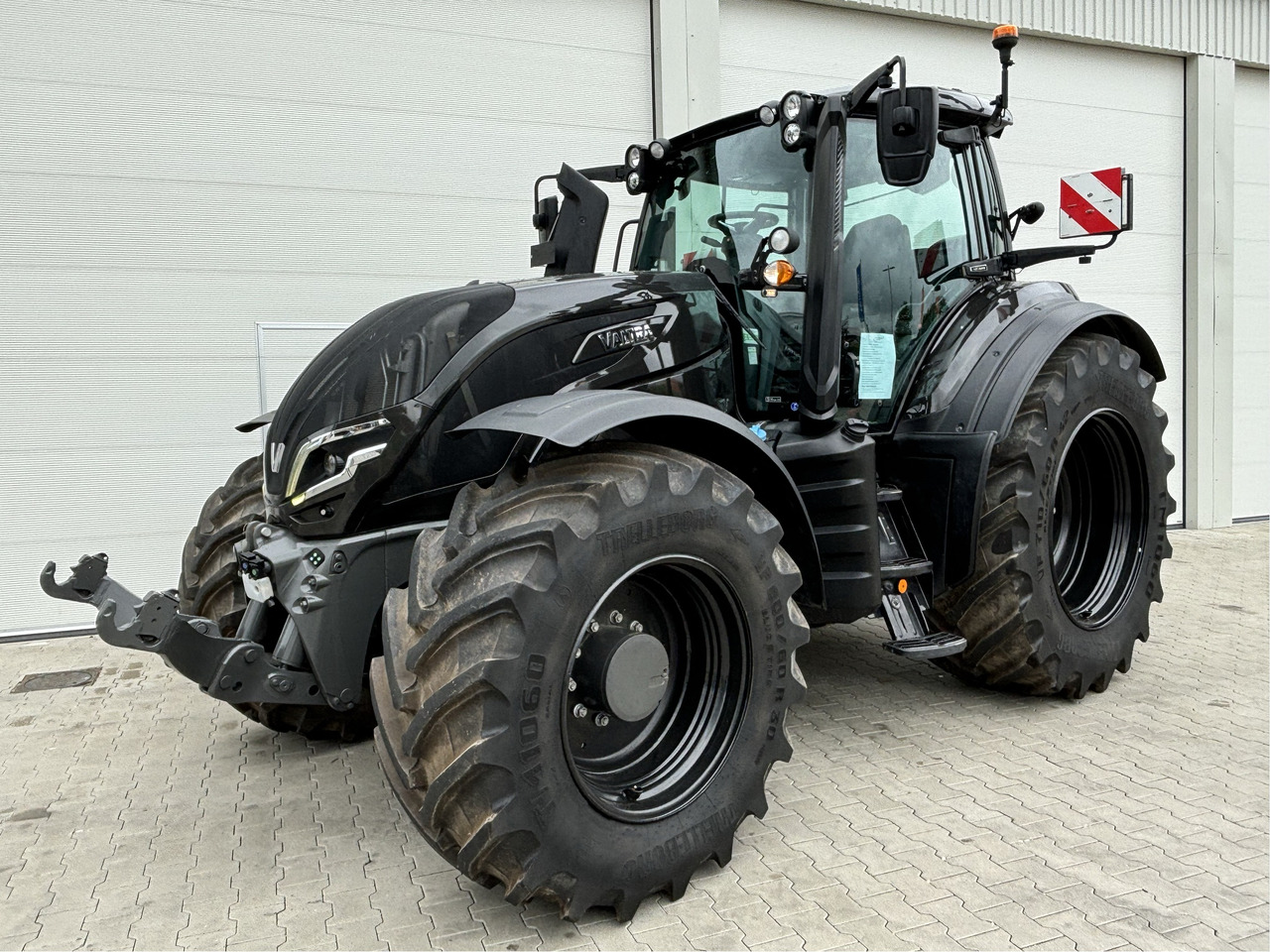 Valtra T 255 Active - Traktör: fotoğraf 1 Valtra T 255 Active - Traktör: fotoğraf 1
