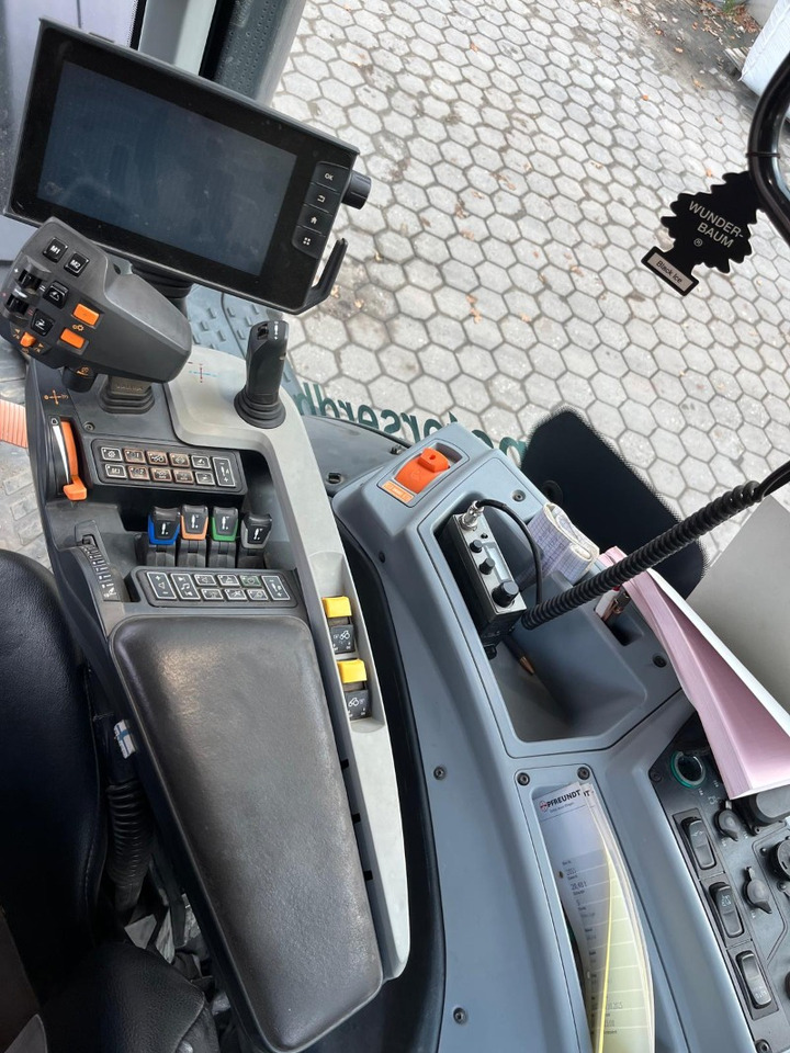 Valtra T214 Direct TwinTrac - Traktör: fotoğraf 3 Valtra T214 Direct TwinTrac - Traktör: fotoğraf 3