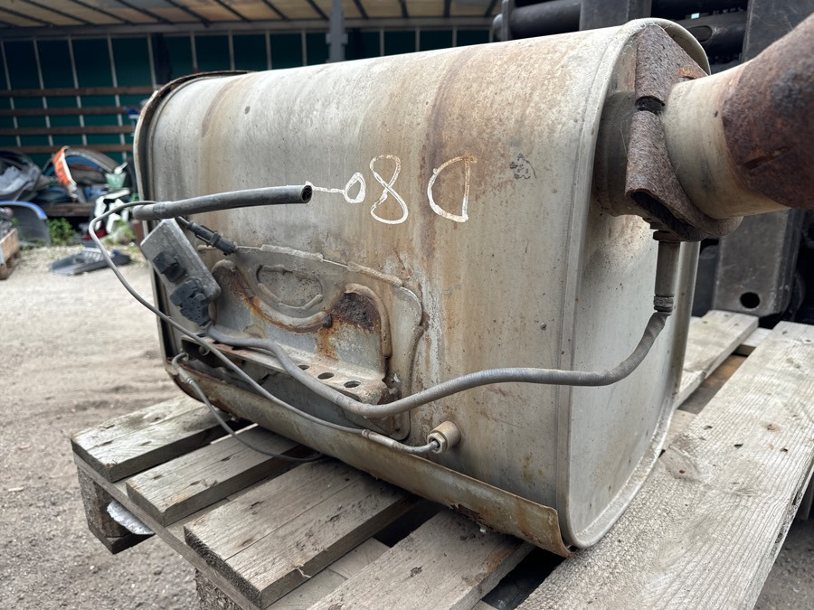 IVECO EXHAUST 504135187 - Susturucu - Kamyon: fotoğraf 1 IVECO EXHAUST 504135187 - Susturucu - Kamyon: fotoğraf 1