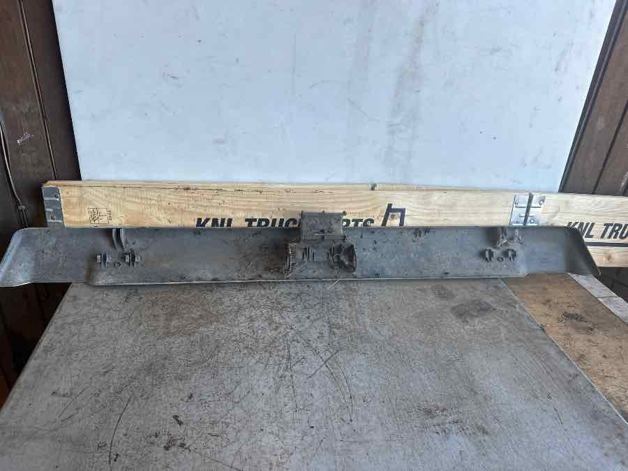 MAN TRIM COVER 81.41685-0123 - Kaporta ve Dış Aksam - Kamyon: fotoğraf 1 MAN TRIM COVER 81.41685-0123 - Kaporta ve Dış Aksam - Kamyon: fotoğraf 1
