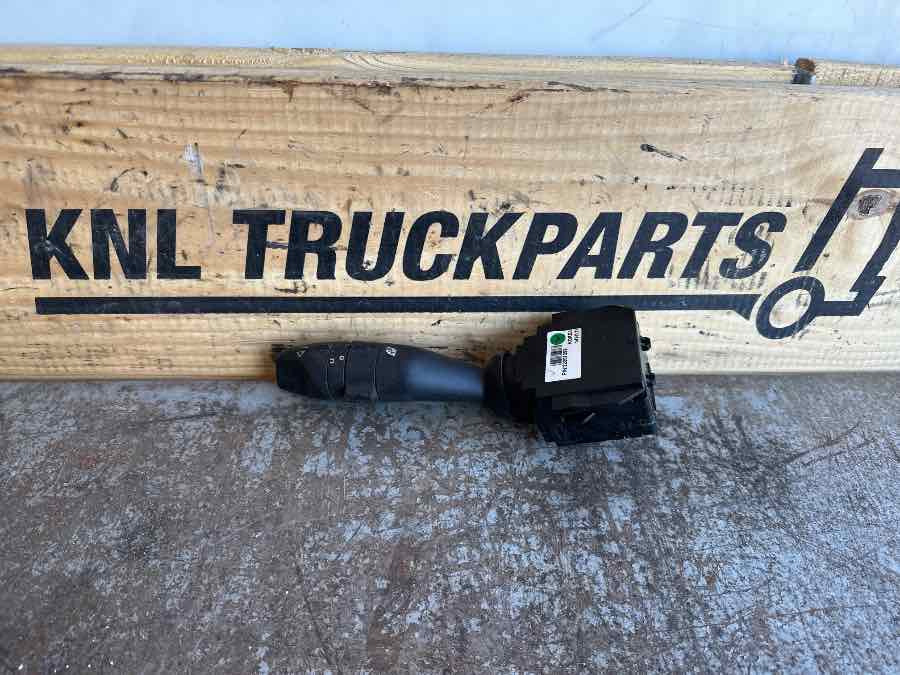 RENAULT LEVER SWITCH 7422007399 - Kabin ve iç mekan - Kamyon: fotoğraf 1 RENAULT LEVER SWITCH 7422007399 - Kabin ve iç mekan - Kamyon: fotoğraf 1