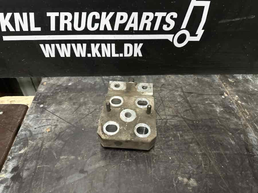 SCANIA BRACKET 2553513 - Çerçeve/ Şasi - Kamyon: fotoğraf 2 SCANIA BRACKET 2553513 - Çerçeve/ Şasi - Kamyon: fotoğraf 2