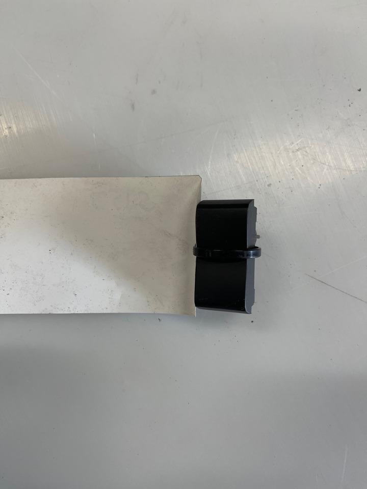 SCANIA DASBOARD COVER 2258466 - Gösterge panosu - Kamyon: fotoğraf 2 SCANIA DASBOARD COVER 2258466 - Gösterge panosu - Kamyon: fotoğraf 2