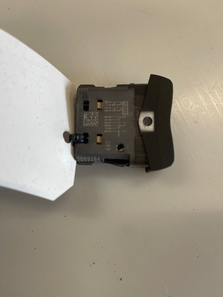 SCANIA SWITCH 2089584 - Gösterge panosu - Kamyon: fotoğraf 1 SCANIA SWITCH 2089584 - Gösterge panosu - Kamyon: fotoğraf 1