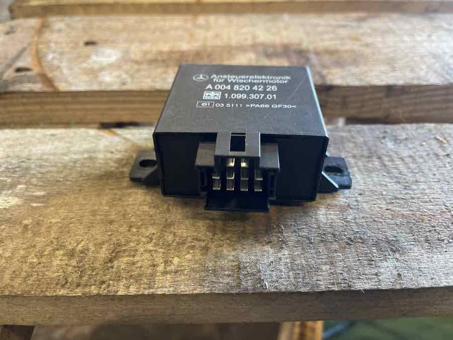 SETRA / MERCEDES ECU WIPER MOTOR A0048204226 - Yönetim bloku - Otobüs: fotoğraf 1 SETRA / MERCEDES ECU WIPER MOTOR A0048204226 - Yönetim bloku - Otobüs: fotoğraf 1