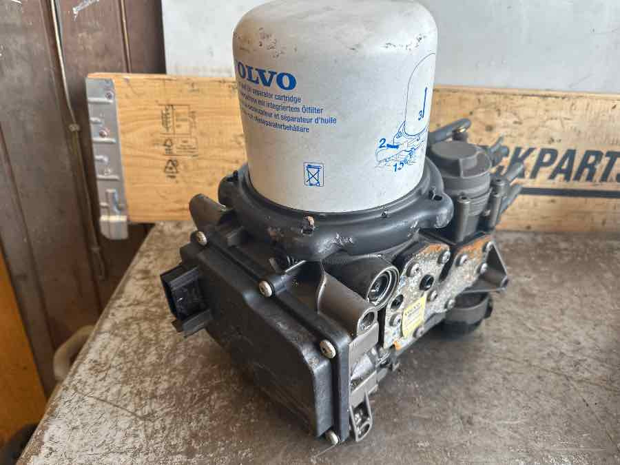 VOLVO AIR DRYER 23779943 - Çerçeve/ Şasi - Kamyon: fotoğraf 2 VOLVO AIR DRYER 23779943 - Çerçeve/ Şasi - Kamyon: fotoğraf 2