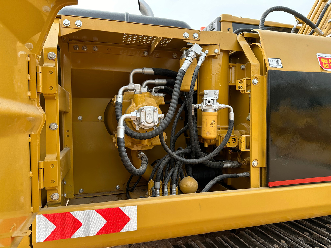 Paletli ekskavatör CAT 320BL: fotoğraf 7 Paletli ekskavatör CAT 320BL: fotoğraf 7