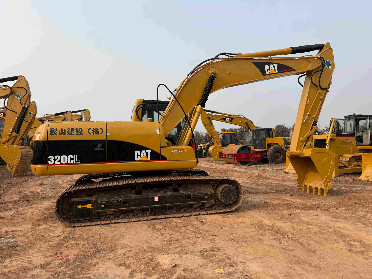 CATERPILLAR 320CL - Ekskavatör: fotoğraf 1 CATERPILLAR 320CL - Ekskavatör: fotoğraf 1