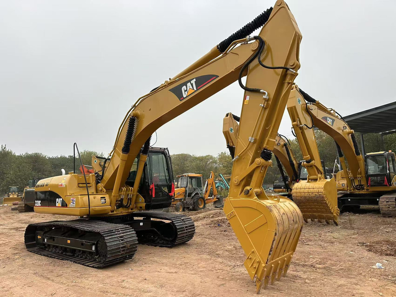 CATERPILLAR 320CL - Paletli ekskavatör: fotoğraf 2 CATERPILLAR 320CL - Paletli ekskavatör: fotoğraf 2