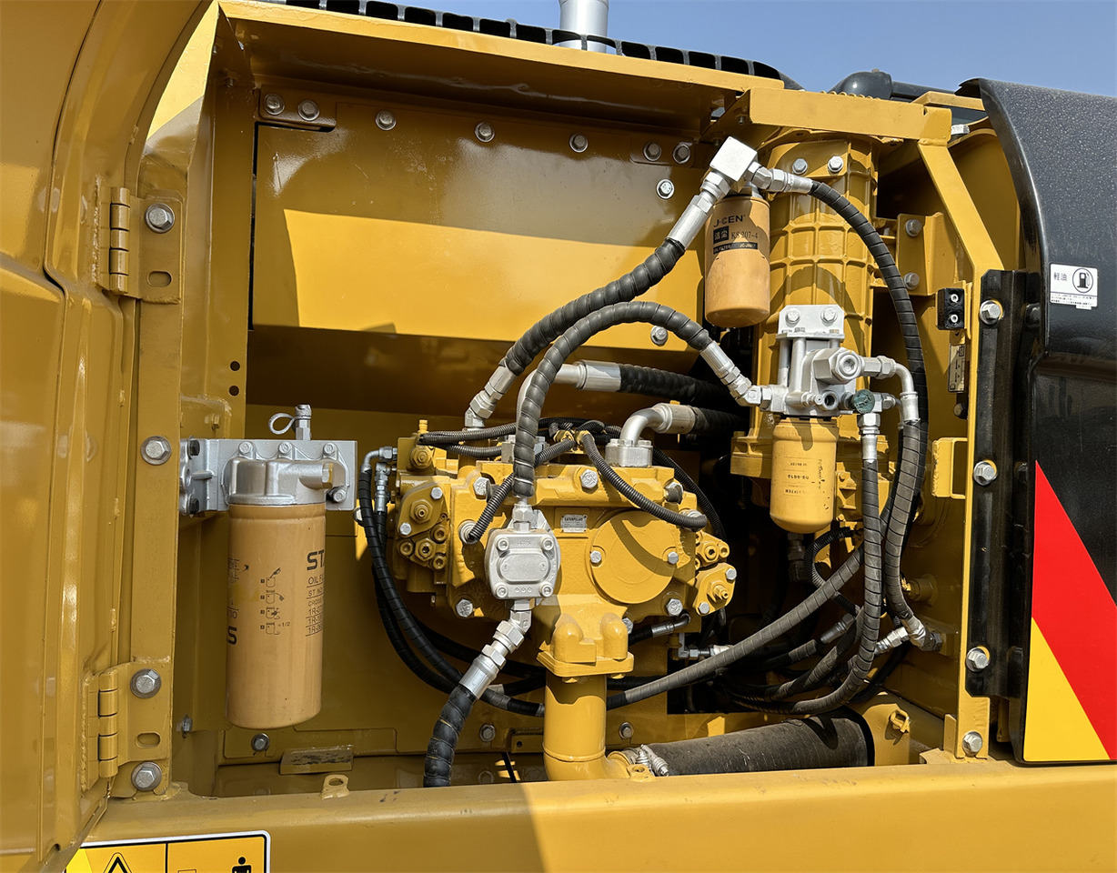 CATERPILLAR 320D2L finansal kiralama CATERPILLAR 320D2L: fotoğraf 9