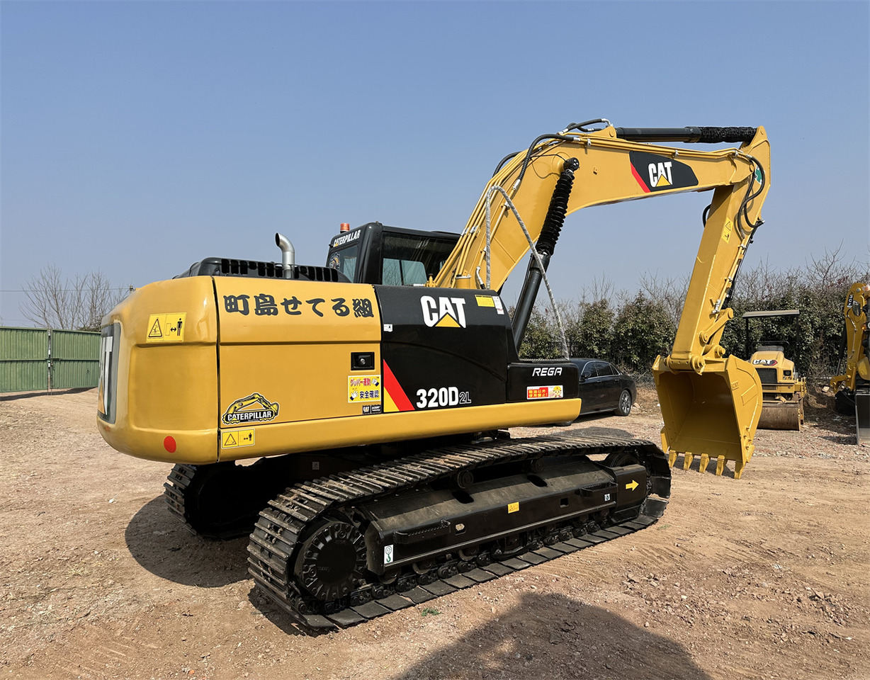 CATERPILLAR 320D2L - Paletli ekskavatör: fotoğraf 1 CATERPILLAR 320D2L - Paletli ekskavatör: fotoğraf 1