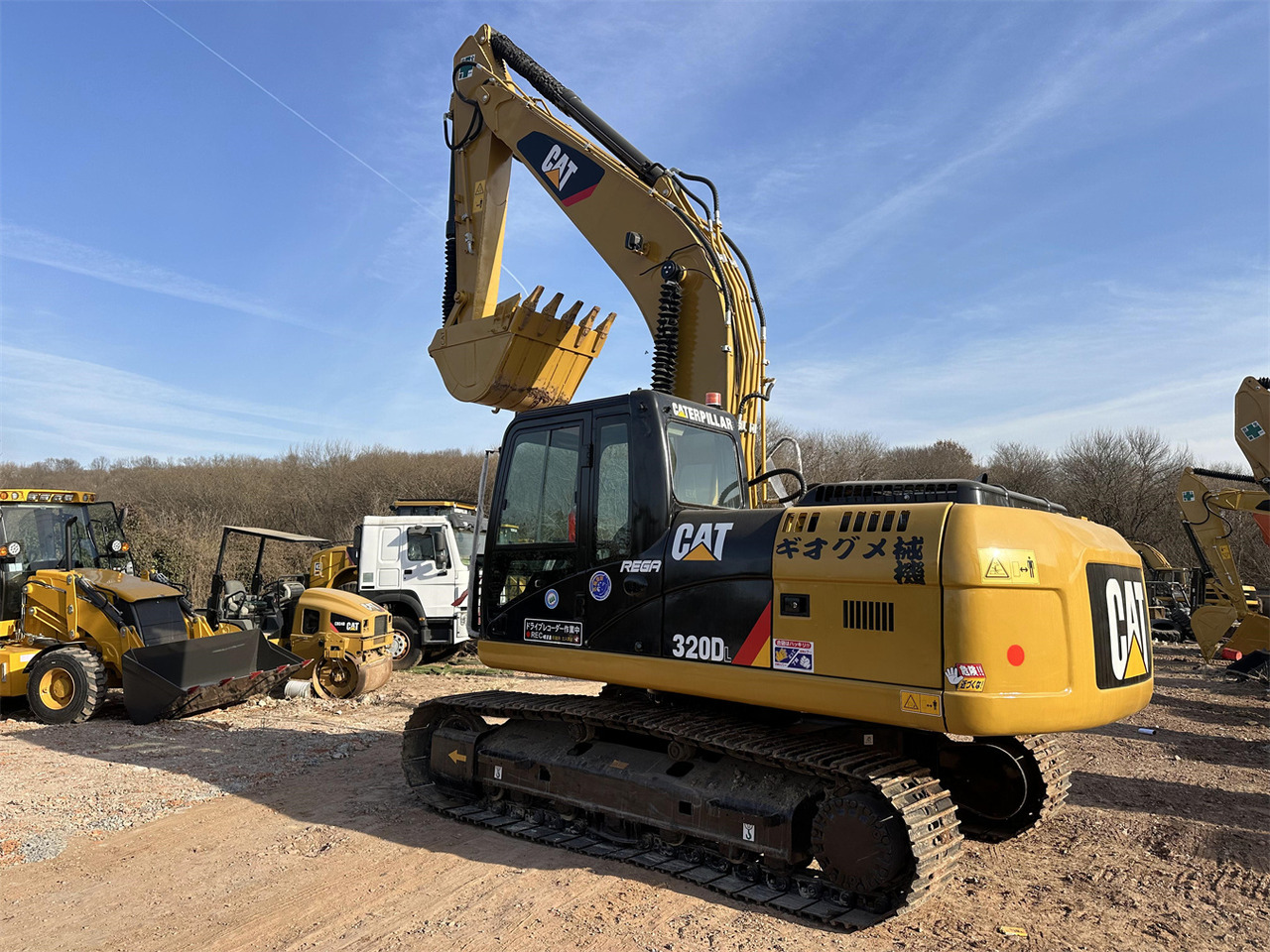CATERPILLAR 320DL - Paletli ekskavatör: fotoğraf 2 CATERPILLAR 320DL - Paletli ekskavatör: fotoğraf 2