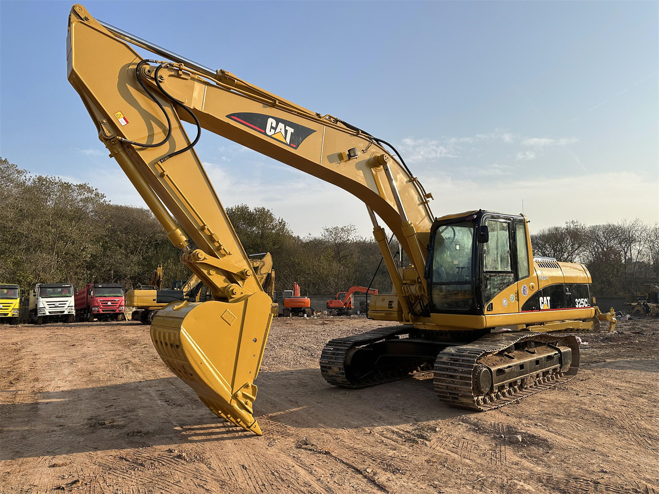 CATERPILLAR 325C - Paletli ekskavatör: fotoğraf 4 CATERPILLAR 325C - Paletli ekskavatör: fotoğraf 4