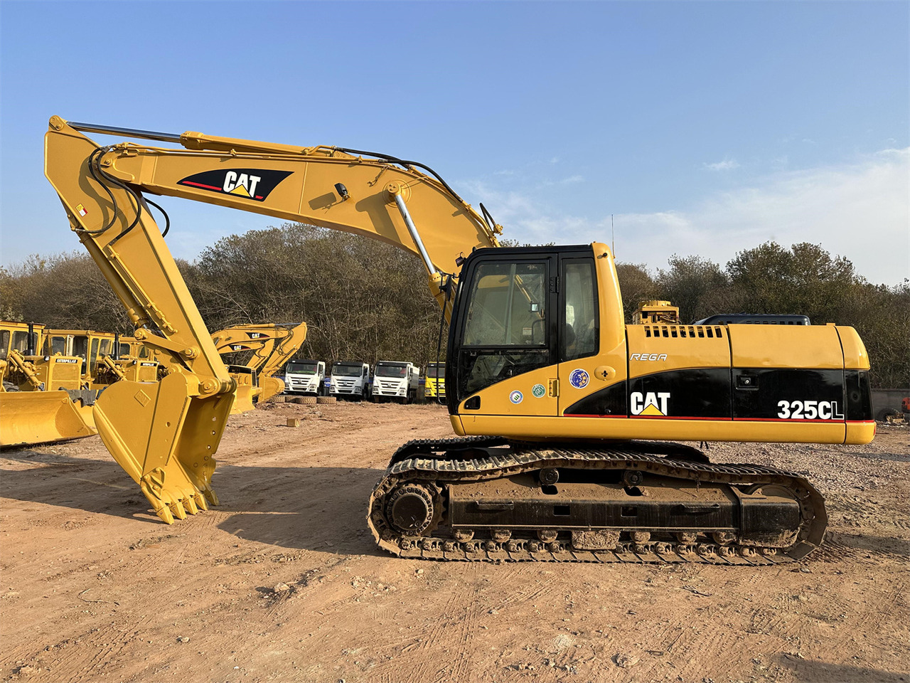 CATERPILLAR 325C - Paletli ekskavatör: fotoğraf 1 CATERPILLAR 325C - Paletli ekskavatör: fotoğraf 1