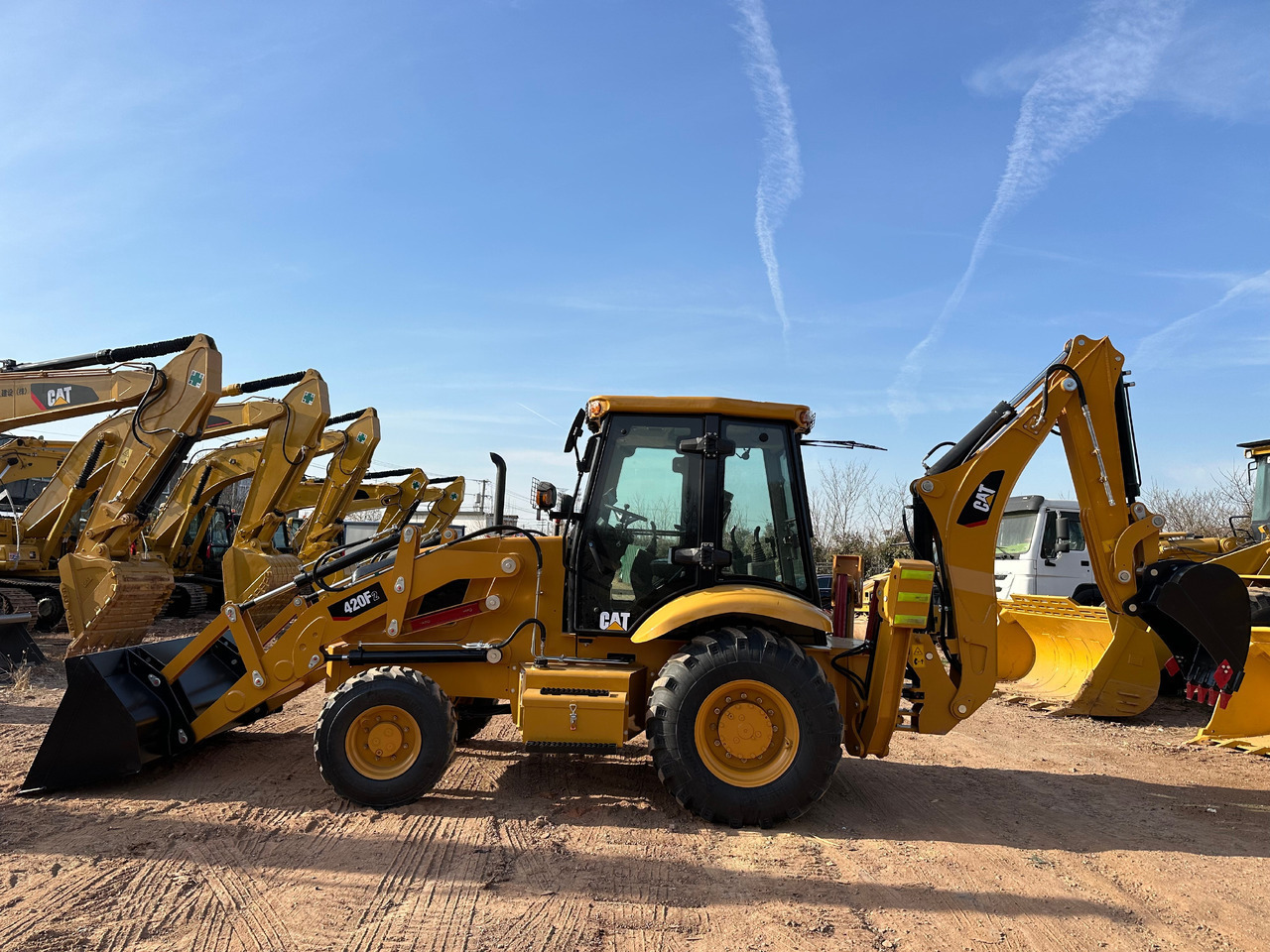 Yeni Iş makinesi CATERPILLAR 420F2: fotoğraf 7