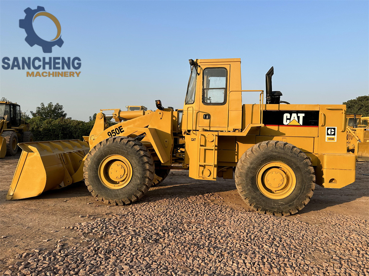CATERPILLAR 950E - Tekerlekli yükleyici: fotoğraf 3 CATERPILLAR 950E - Tekerlekli yükleyici: fotoğraf 3