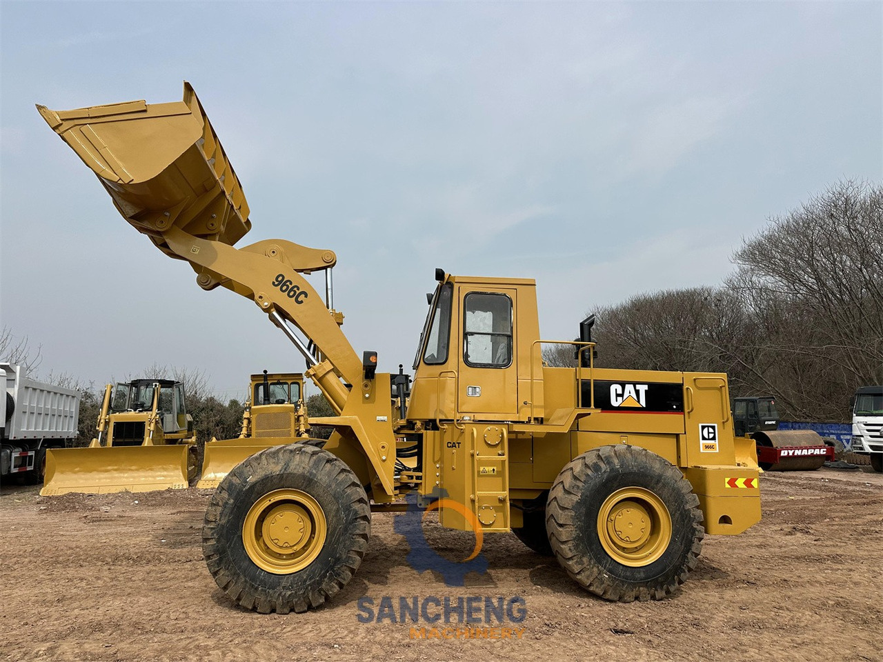 CATERPILLAR 966C - Tekerlekli yükleyici: fotoğraf 3 CATERPILLAR 966C - Tekerlekli yükleyici: fotoğraf 3
