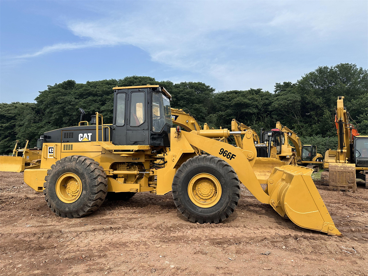 CATERPILLAR 966F - Tekerlekli yükleyici: fotoğraf 2 CATERPILLAR 966F - Tekerlekli yükleyici: fotoğraf 2