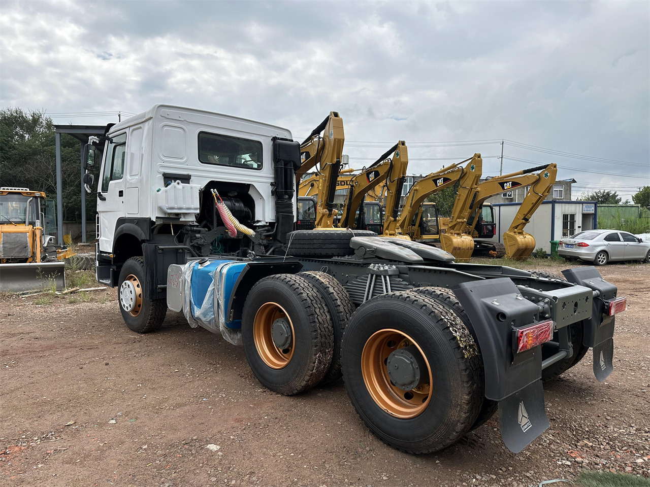 SINOTRUK Howo tractor unit 420hp - Çekici: fotoğraf 5 SINOTRUK Howo tractor unit 420hp - Çekici: fotoğraf 5