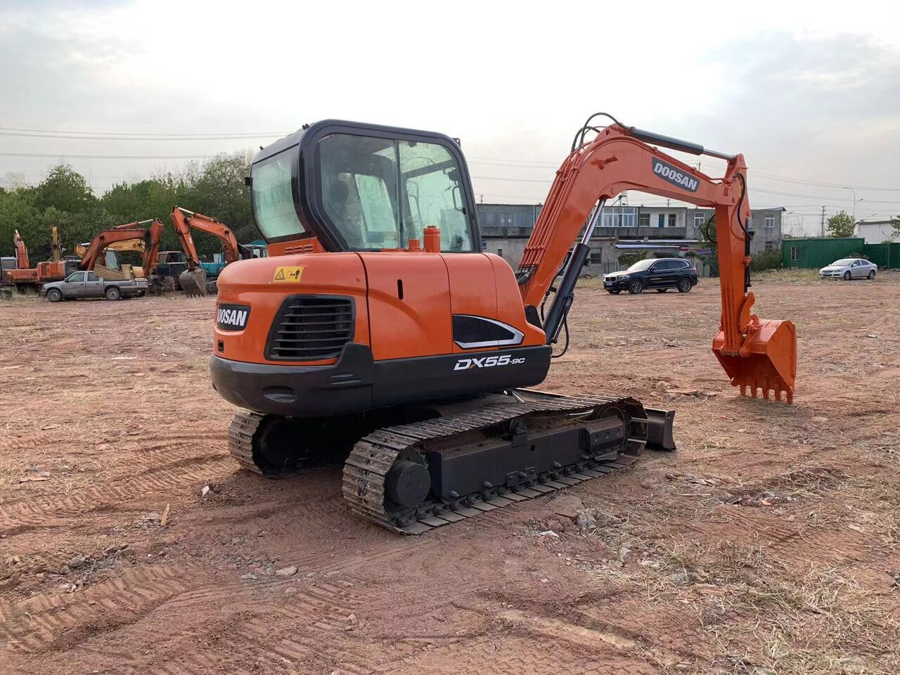 DOOSAN DX55 - Ekskavatör: fotoğraf 1 DOOSAN DX55 - Ekskavatör: fotoğraf 1