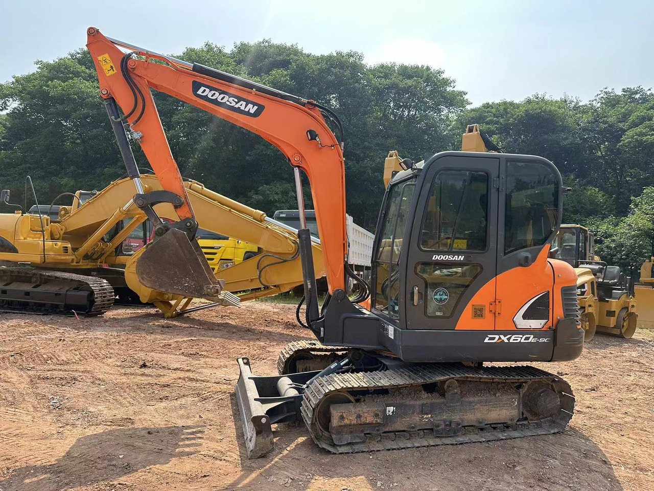 DOOSAN DX60 - Mini ekskavatör: fotoğraf 1 DOOSAN DX60 - Mini ekskavatör: fotoğraf 1