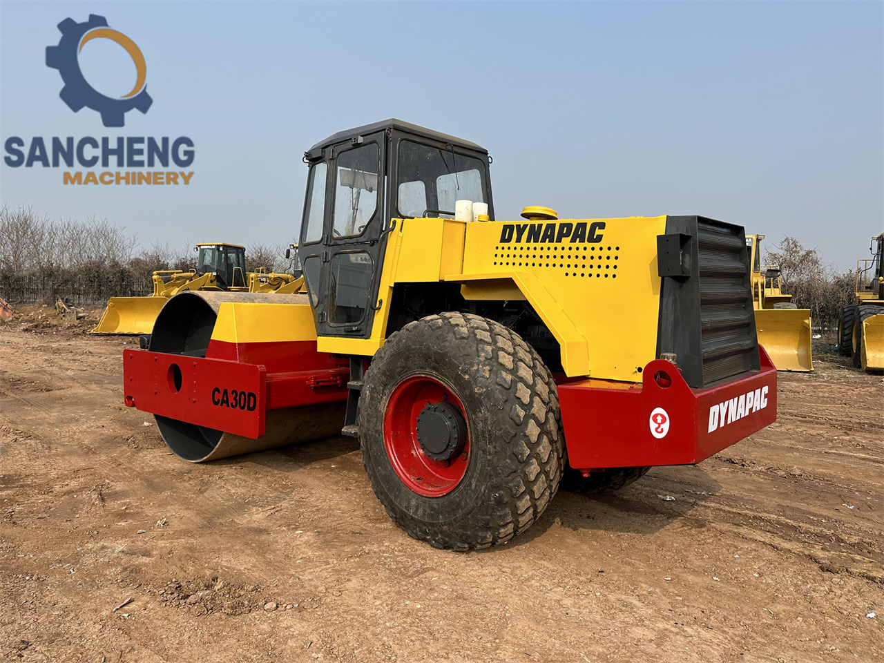 DYNAPAC CA30D - Silindir makinesi: fotoğraf 2 DYNAPAC CA30D - Silindir makinesi: fotoğraf 2