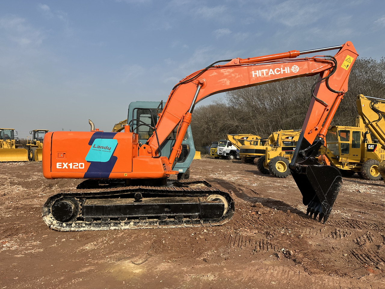 HITACHI EX120 - Paletli ekskavatör: fotoğraf 1 HITACHI EX120 - Paletli ekskavatör: fotoğraf 1
