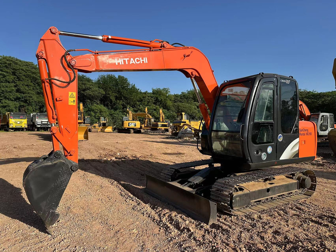 HITACHI ZAXIS ZX70 - Mini ekskavatör: fotoğraf 1 HITACHI ZAXIS ZX70 - Mini ekskavatör: fotoğraf 1